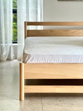 Load image into Gallery viewer, Retro King Size Bed