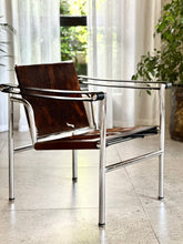 Load image into Gallery viewer, Le Corbusier LC1 Hide Sling Chair - Made in Italy - Replica