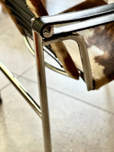 Load image into Gallery viewer, Le Corbusier LC1 Hide Sling Chair - Made in Italy - Replica