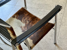 Load image into Gallery viewer, Le Corbusier LC1 Hide Sling Chair - Made in Italy - Replica