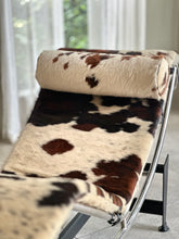 Load image into Gallery viewer, Iconic Le Corbusier Chaise Longue