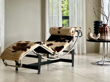 Load image into Gallery viewer, Iconic Le Corbusier Chaise Longue
