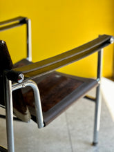 Load image into Gallery viewer, Le Corbusier LC1 Hide Sling Chair - Made in Italy - Replica
