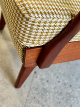 Load image into Gallery viewer, Vintage Rocking Chair