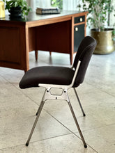 Load image into Gallery viewer, Vintage DSC 106 Chair By Giancarlo Piretti For Castelli