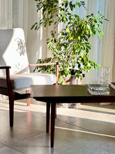 Load image into Gallery viewer, Mid-Century Extendable / Drop-Side Coffee Table