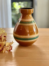 Load image into Gallery viewer, Textured German Vase