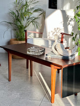 Load image into Gallery viewer, Mid-Century Extendable / Drop-Side Coffee Table