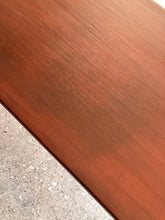 Load image into Gallery viewer, Mid-Century Extendable / Drop-Side Coffee Table
