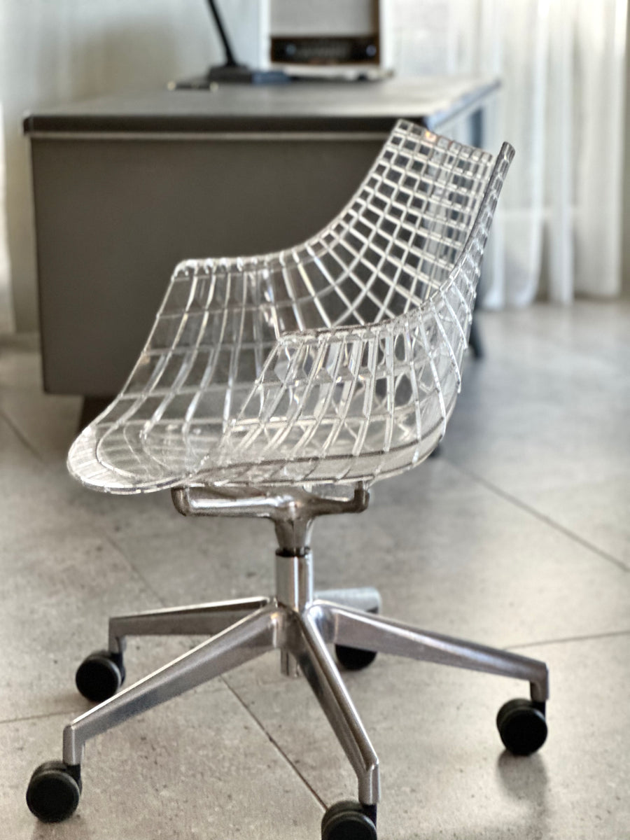 Meridiana Chair by Christophe Pillet – RE-TREND