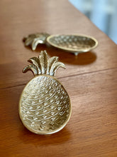 Load image into Gallery viewer, Shallow Pineapple Dish