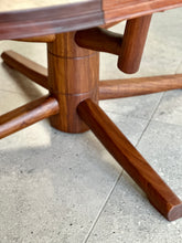 Load image into Gallery viewer, Artecasa Extendable Dining Table & 8 Chairs