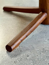 Load image into Gallery viewer, Artecasa Extendable Dining Table & 8 Chairs