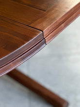 Load image into Gallery viewer, Artecasa Extendable Dining Table & 8 Chairs