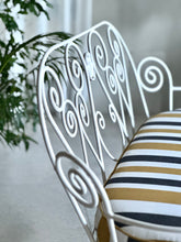 Load image into Gallery viewer, Classic Two-Seater Garden Bench