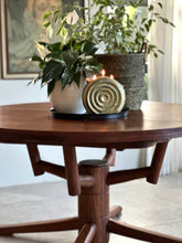 Load image into Gallery viewer, Artecasa Extendable Dining Table & 8 Chairs