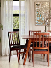 Load image into Gallery viewer, Dining Set - Sapele Mahogany