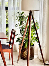 Load image into Gallery viewer, Vintage Tripod Floor Lamp