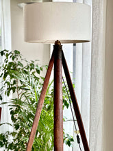 Load image into Gallery viewer, Vintage Tripod Floor Lamp
