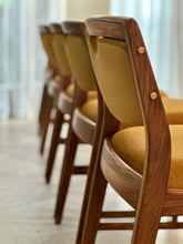 Load image into Gallery viewer, Round Dining Table with Six Matching Chairs