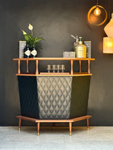 Load image into Gallery viewer, Retro Bar