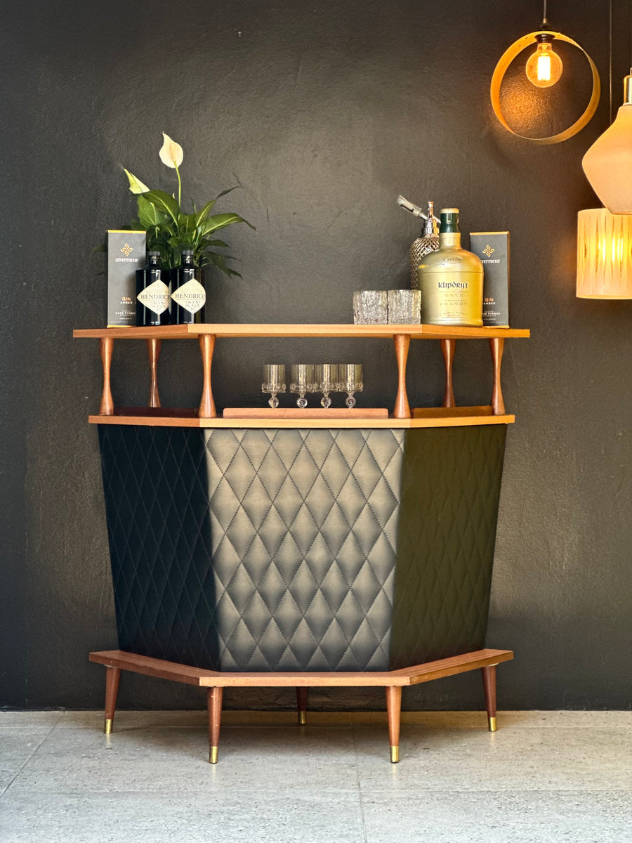 Retro Bar – RE-TREND