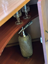 Load image into Gallery viewer, Retro Bar