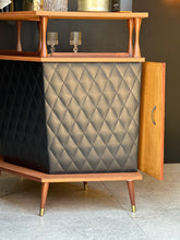 Load image into Gallery viewer, Retro Bar