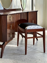 Load image into Gallery viewer, Frystark Dressing Table with Stool