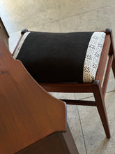 Load image into Gallery viewer, Frystark Dressing Table with Stool