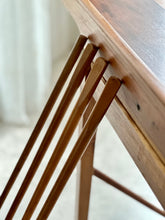 Load image into Gallery viewer, Novus Vintage Table Game