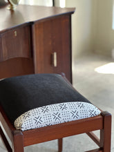 Load image into Gallery viewer, Frystark Dressing Table with Stool