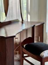 Load image into Gallery viewer, Frystark Dressing Table with Stool