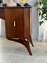 Load image into Gallery viewer, Frystark Dressing Table with Stool
