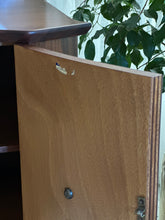 Load image into Gallery viewer, Frystark Dressing Table with Stool