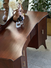 Load image into Gallery viewer, Frystark Dressing Table with Stool