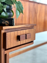 Load image into Gallery viewer, Retro Headboard & Attached Pedestals (See Note on Dimensions)