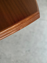 Load image into Gallery viewer, DS Vorster & Co, Extendable Dining Table