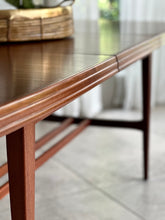 Load image into Gallery viewer, DS Vorster & Co, Extendable Dining Table