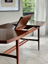 Load image into Gallery viewer, DS Vorster & Co, Extendable Dining Table