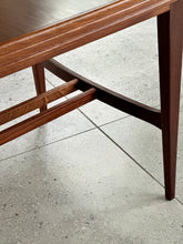 Load image into Gallery viewer, DS Vorster & Co, Extendable Dining Table