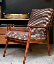 Load image into Gallery viewer, Mid-Century Occasional Armchair