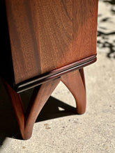 Load image into Gallery viewer, Mid-Century Display Cabinet With Wishbone Legs