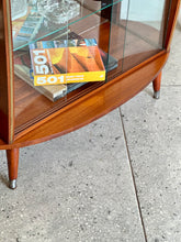 Load image into Gallery viewer, Retro Display Cabinet