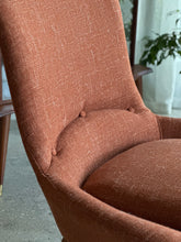 Load image into Gallery viewer, Retro Occasional Chair