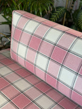 Load image into Gallery viewer, Retro Sleeper Couch / Daybed