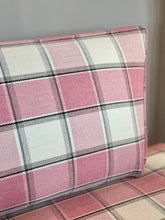 Load image into Gallery viewer, Retro Sleeper Couch / Daybed