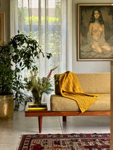 Load image into Gallery viewer, Daybed with an Attached Side Table