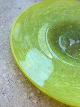 Load image into Gallery viewer, Murano Fruit Bowl