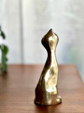 Load image into Gallery viewer, Vintage Brass Cat figurine